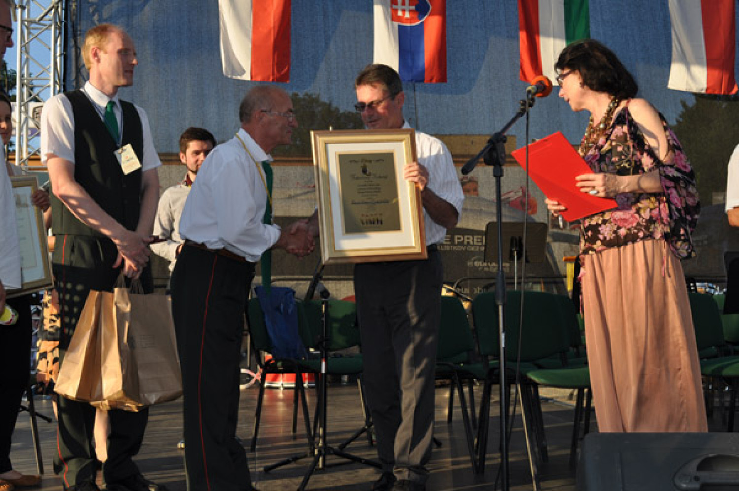 Grafika wpisu Złoty Festiwalowy Krokodyl z Kolbuszowej przyjechał do Gorzowa.