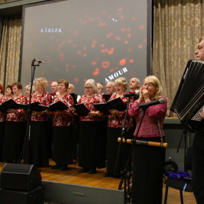 Zdjęcie - 2025.02.14 Koncert Walentynkowy „Do zakochania jeden krok”