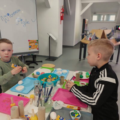 Zdjęcie - 2025.04.13 Wiosenne figle – warsztaty familijne w SOWA Gorzów Wielkopolski