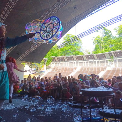 Zdjęcie - 2025.06.01 Dzień Dziecka z MCK i Teatrem Baniek Mydlanych
