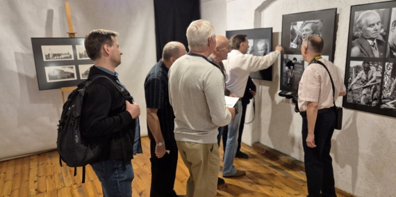 Galeria - 2025.08.22 Otwarcie wystawy „Henryk Jarmołowicz - Fotografie”