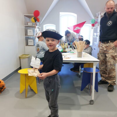 Zdjęcie - 2025.09.28 Piracka przygoda – warsztaty familijne w SOWA Gorzów Wielkopolski