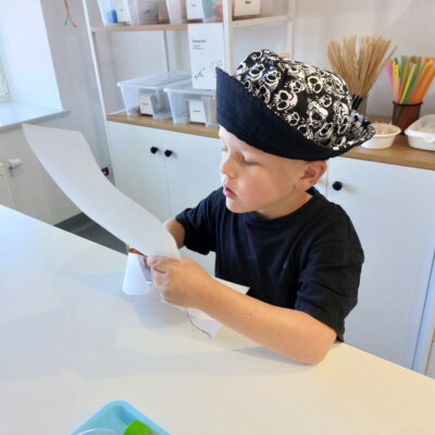 Zdjęcie - 2025.09.28 Piracka przygoda – warsztaty familijne w SOWA Gorzów Wielkopolski