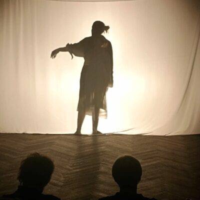 Zdjęcie - 2025.10.12 SkrzywdzONE – prapremiera spektaklu grupy Lun – Art