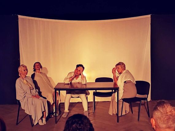 Galeria - 2025.10.12 SkrzywdzONE - prapremiera spektaklu grupy Lun - Art