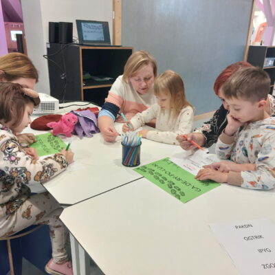 Zdjęcie - 2025.10.12 Z harcerską duszą – warsztaty familijne w SOWA Gorzów Wielkopolski