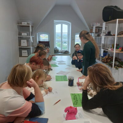 Zdjęcie - 2025.10.12 Z harcerską duszą – warsztaty familijne w SOWA Gorzów Wielkopolski