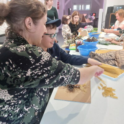 Zdjęcie - 2025.10.12 Z harcerską duszą – warsztaty familijne w SOWA Gorzów Wielkopolski