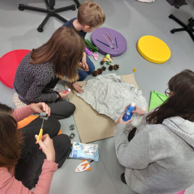 Zdjęcie - 2025.10.19 Kosmiczne energie – warsztaty familijne w SOWA Gorzów Wielkopolski