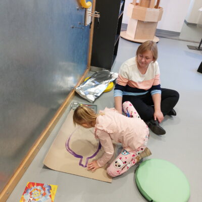 Zdjęcie - 2025.10.19 Kosmiczne energie – warsztaty familijne w SOWA Gorzów Wielkopolski