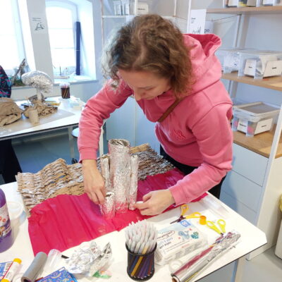 Zdjęcie - 2025.10.19 Kosmiczne energie – warsztaty familijne w SOWA Gorzów Wielkopolski