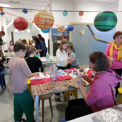 Zdjęcie - 2025.10.19 Kosmiczne energie – warsztaty familijne w SOWA Gorzów Wielkopolski