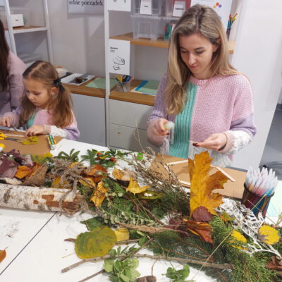 Zdjęcie - 2025.11.09 Eko sztuka z darów natury – warsztaty familijne w SOWA Gorzów Wielkopolski