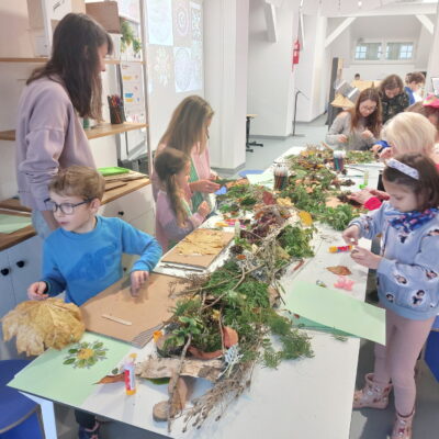 Zdjęcie - 2025.11.09 Eko sztuka z darów natury – warsztaty familijne w SOWA Gorzów Wielkopolski