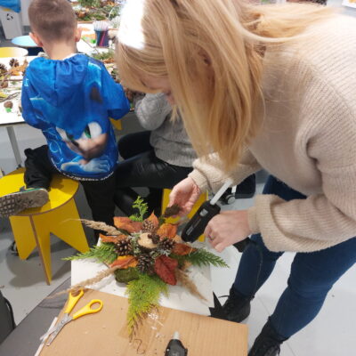 Zdjęcie - 2025.11.09 Eko sztuka z darów natury – warsztaty familijne w SOWA Gorzów Wielkopolski