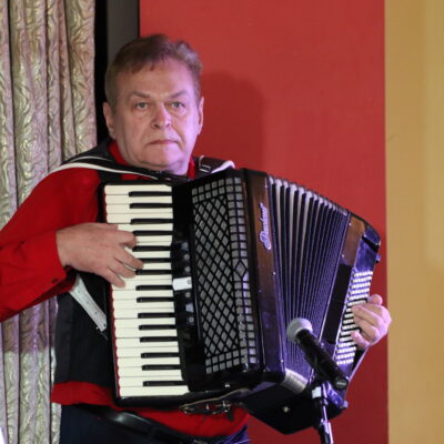 Zdjęcie - 2025.11.12 Patriotyczne śpiewanie dla Niepodległej