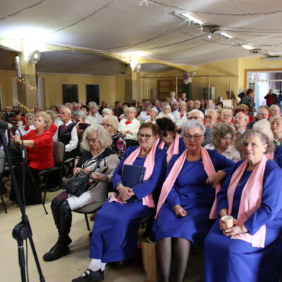 Zdjęcie - 2025.11.12 Patriotyczne śpiewanie dla Niepodległej