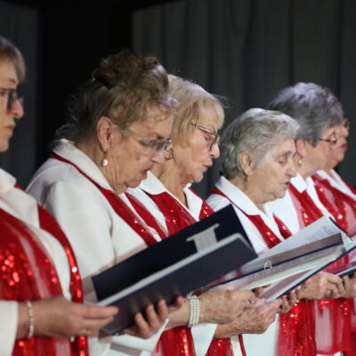 Zdjęcie - 2025.11.12 Patriotyczne śpiewanie dla Niepodległej