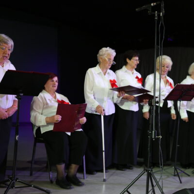 Zdjęcie - 2025.11.12 Patriotyczne śpiewanie dla Niepodległej