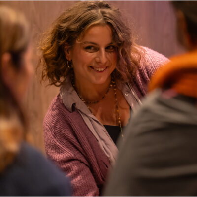 Zdjęcie - 2025.11.21 „Dowody miłości” – wernisaż wystawy w witrynie w IPEA