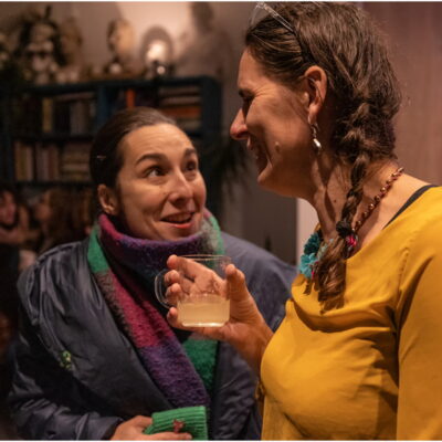 Zdjęcie - 2025.11.21 „Dowody miłości” – wernisaż wystawy w witrynie w IPEA