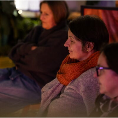 Zdjęcie - 2025.11.21 „Dowody miłości” – wernisaż wystawy w witrynie w IPEA