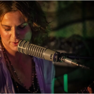 Zdjęcie - 2025.11.21 „Dowody miłości” – wernisaż wystawy w witrynie w IPEA