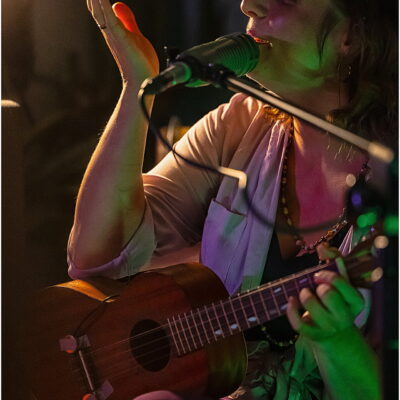 Zdjęcie - 2025.11.21 „Dowody miłości” – wernisaż wystawy w witrynie w IPEA