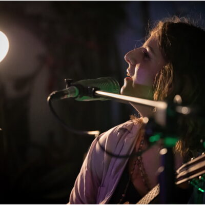 Zdjęcie - 2025.11.21 „Dowody miłości” – wernisaż wystawy w witrynie w IPEA