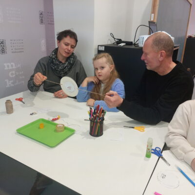 Zdjęcie - 2025.11.23 Czy można oszukać mózg? – warsztaty familijne w SOWA Gorzów Wielkopolski