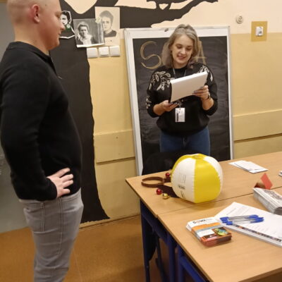 Zdjęcie - 2025.12.05 SOWA Gorzów na kiermaszu SP 13