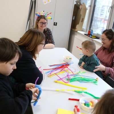 Zdjęcie - 2026.02.25 Bawmy się – na wesoło!: Poznajemy świat kolorów