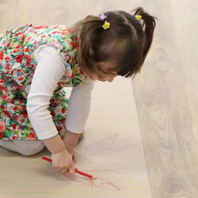 Zdjęcie - 2026.04.11 Muzyka, Dźwięki i Zabawa – warsztaty familijne