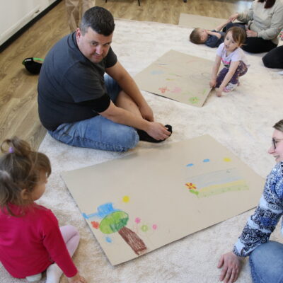 Zdjęcie - 2026.04.11 Muzyka, Dźwięki i Zabawa – warsztaty familijne