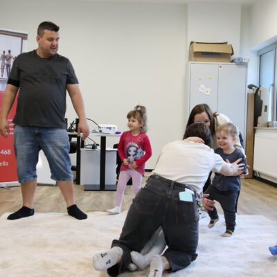 Zdjęcie - 2026.04.11 Muzyka, Dźwięki i Zabawa – warsztaty familijne